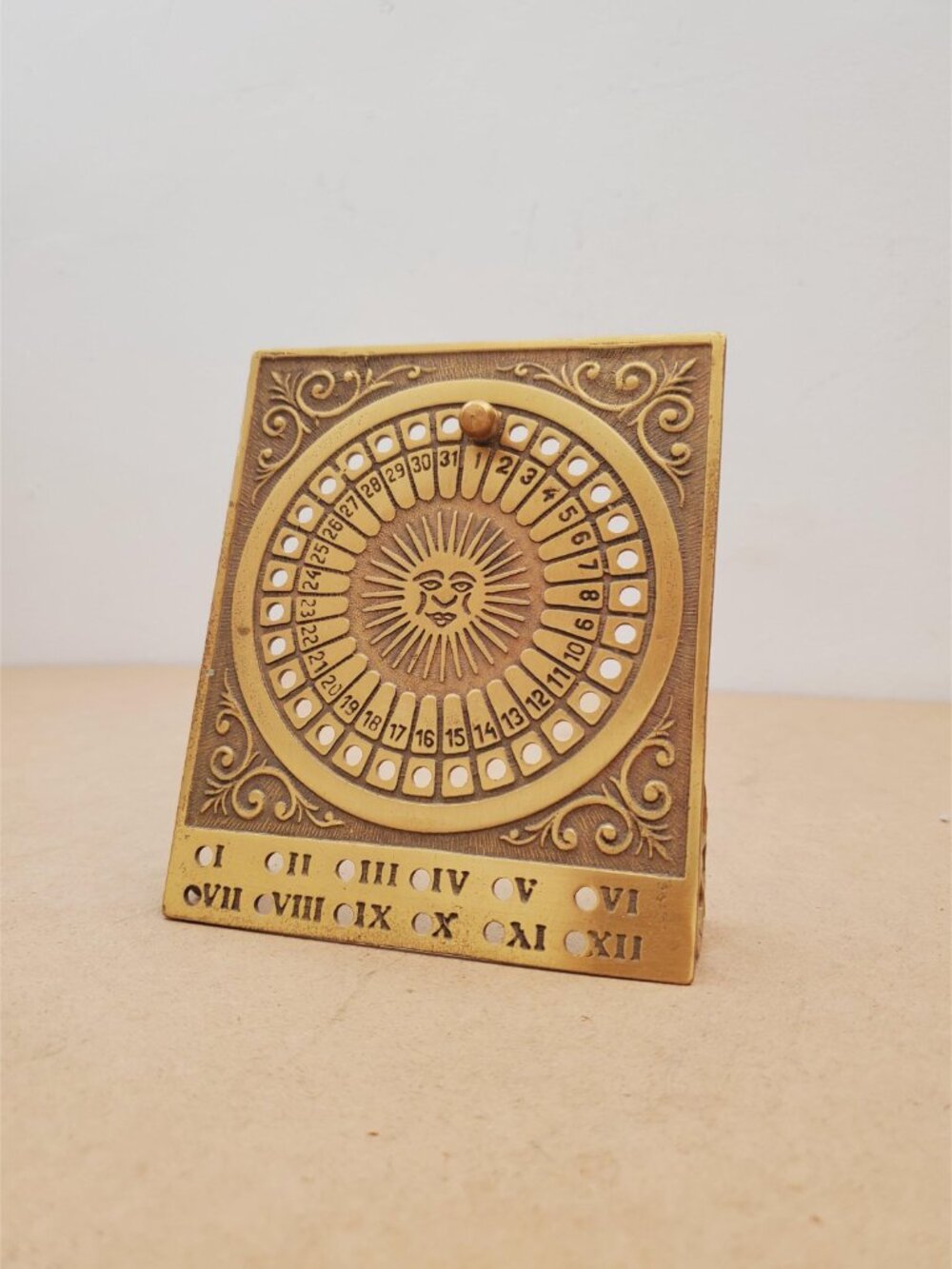Vintage Brass Perpetual Sundial Calendar. MISSING 1 PEG Unique Housewarming, - Picture 3 of 12